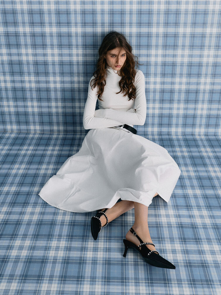 Gi&agrave;y cao g&oacute;t mũi nhọn Satin Crystal-Embellished, Đen họa tiết, hi-res