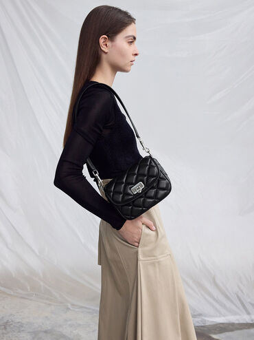 T&uacute;i đeo ch&eacute;o nắp gập Cressida Quilted, Đen, hi-res