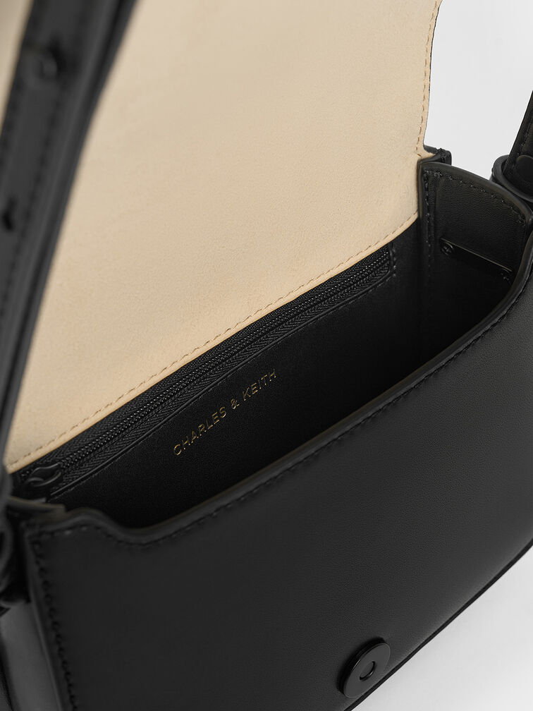 T&uacute;i đeo vai chữ nhật Boxy Front Flap, Jet Black, hi-res