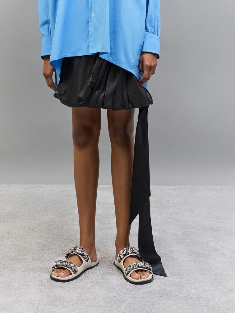 D&eacute;p quai ngang Tayari, Phấn, hi-res