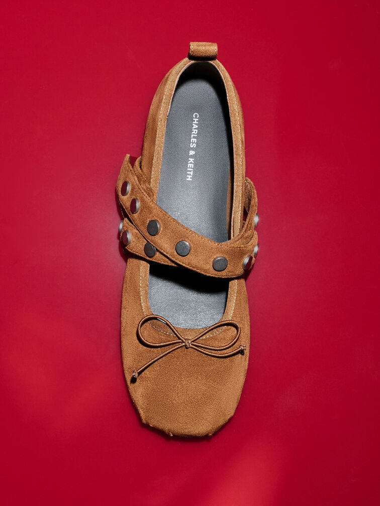 Gi&agrave;y b&uacute;p b&ecirc; đế thấp Gael Faux Suede Studded, N&acirc;u, hi-res