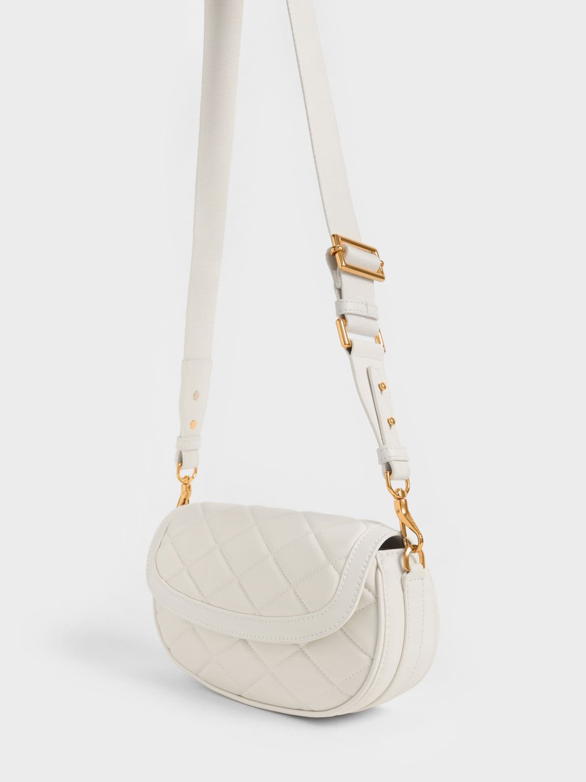Cream Lillie Curved Chain Handle Bag - CHARLES & KEITH VN
