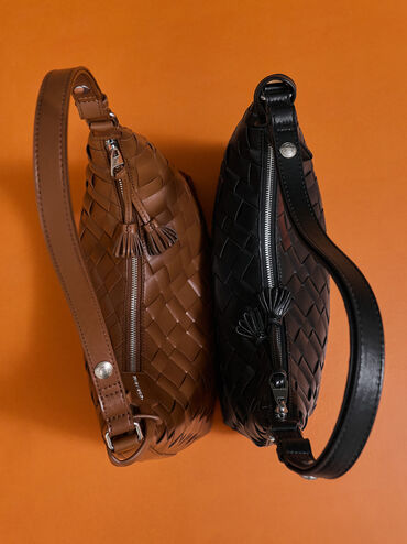 T&uacute;i đeo vai Ivette Woven Tassel, Noir, hi-res