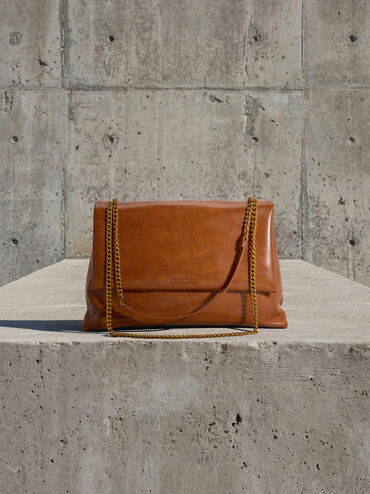 T&uacute;i đeo vai h&igrave;nh thang Sianna, Distressed Tan, hi-res