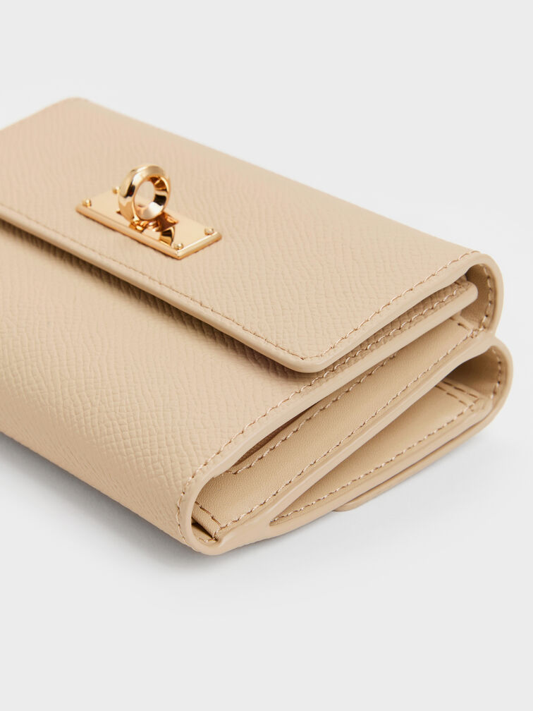 V&iacute; ngắn nắp gập Tricha c&aacute;t be, Sand Beige, hi-res