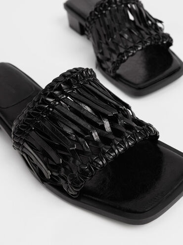 Giày sandals Wrinkled Patent Fringe, Đen, hi-res