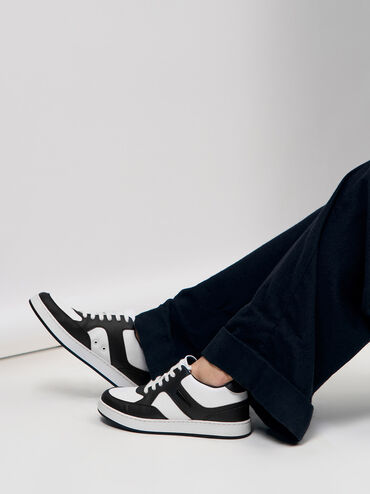 Gi&agrave;y sneakers cổ thấp Two-Tone, Đen, hi-res