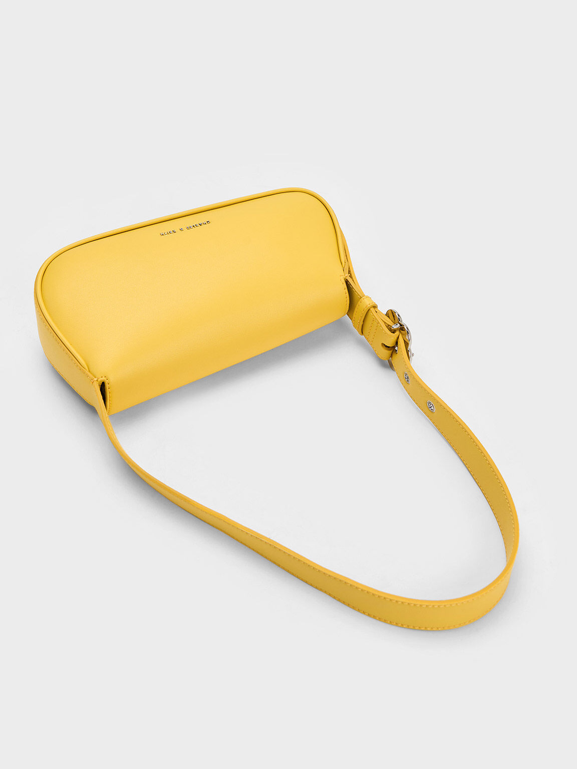 Túi đeo vai nắp gập Petra Asymmetrical Front Flap, Vàng, hi-res