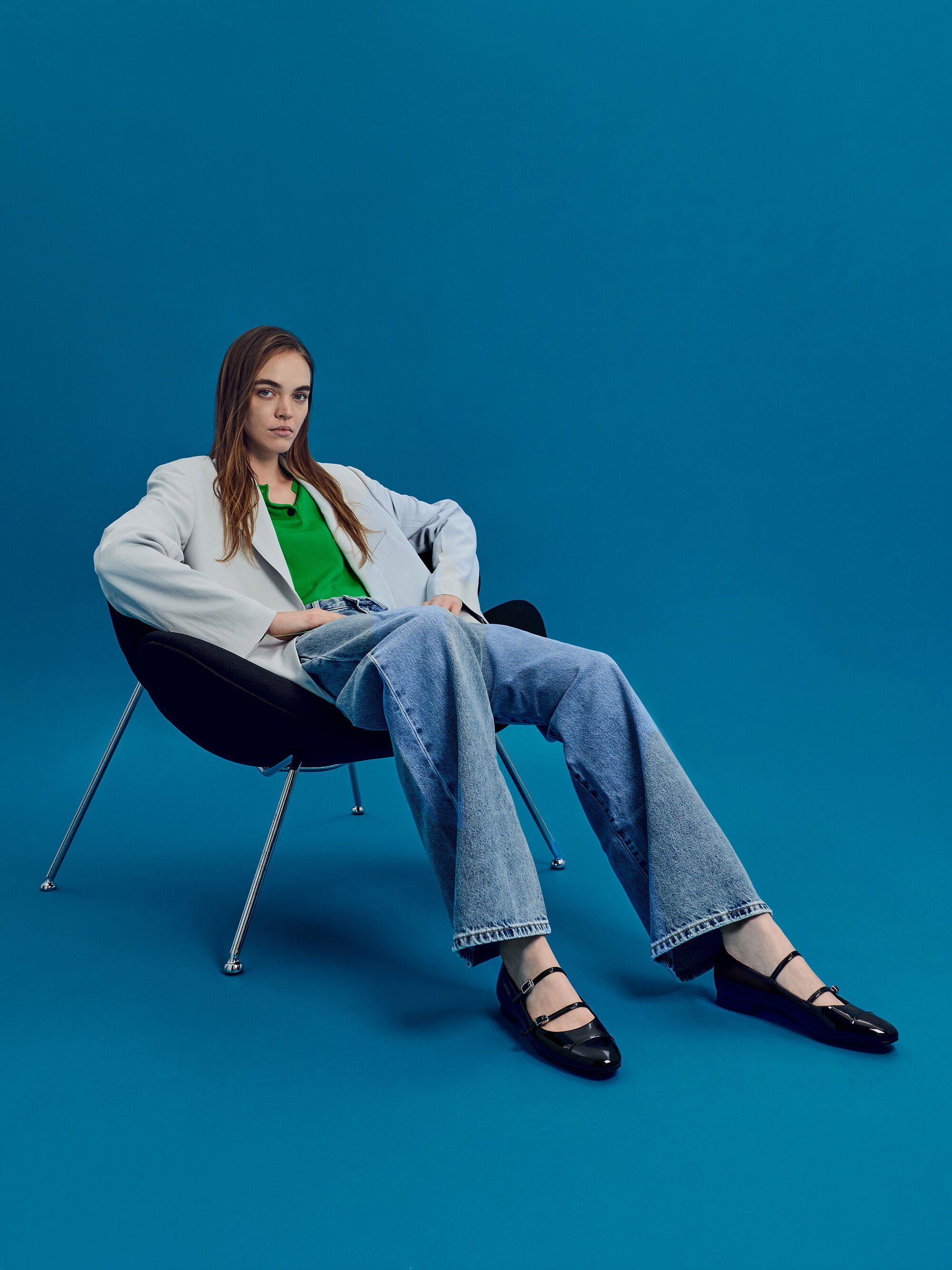 Mary　151  Chalk Patent Pearl-Embellished Flower-Buckle Mary Jane Loafers