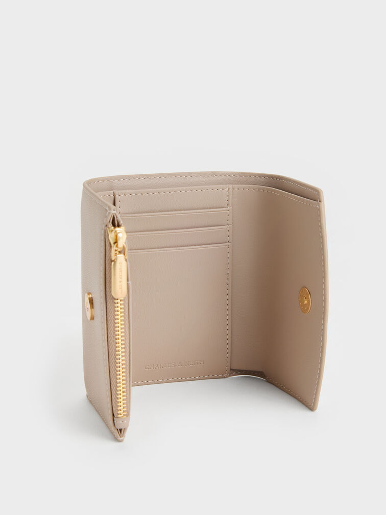V&iacute; ngắn nắp gập Briony Curved Flap n&acirc;u x&aacute;m, N&acirc;u x&aacute;m, hi-res
