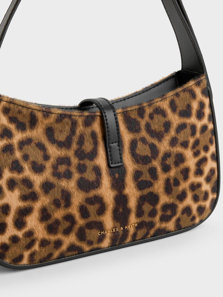 T&uacute;i đeo vai h&igrave;nh thang Cesia Leopard-Print, Nhiều m&agrave;u, hi-res