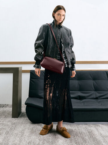 Túi đeo vai phom chữ nhật Deyna, Wineberry Red, hi-res