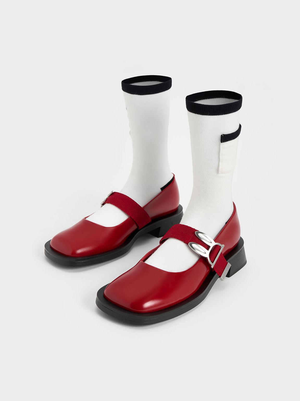 Giày búp bê mũi vuông Judy Hopps Metallic Accent, Đỏ, hi-res