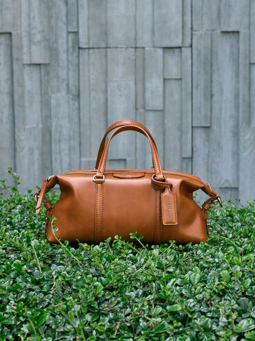 T&uacute;i x&aacute;ch phom chữ nhật Mini Fergie, Distressed Tan, hi-res