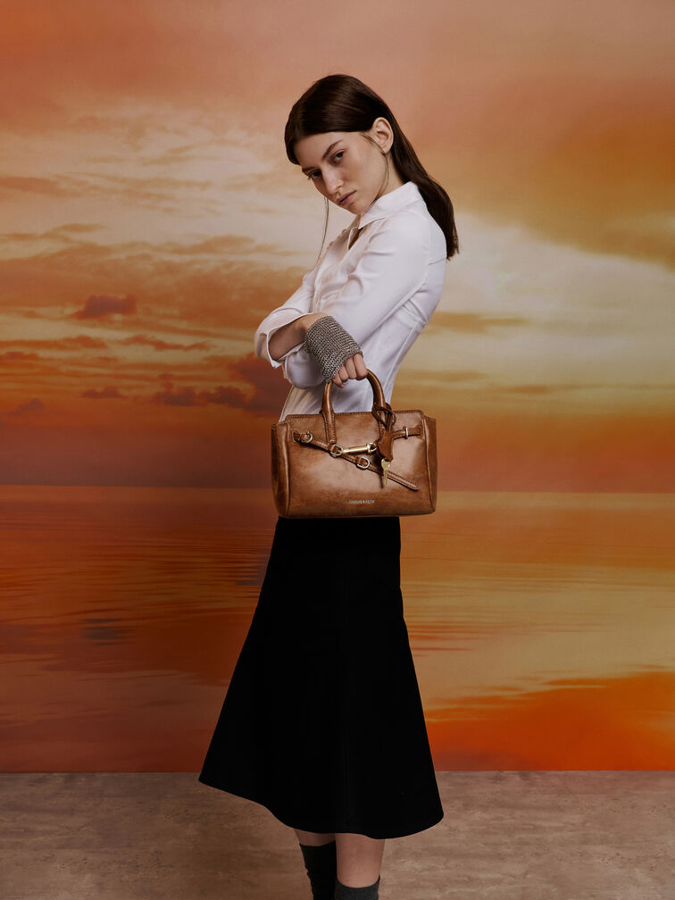 T&uacute;i x&aacute;ch h&igrave;nh thang Mini Delfina Belted, Distressed Tan, hi-res