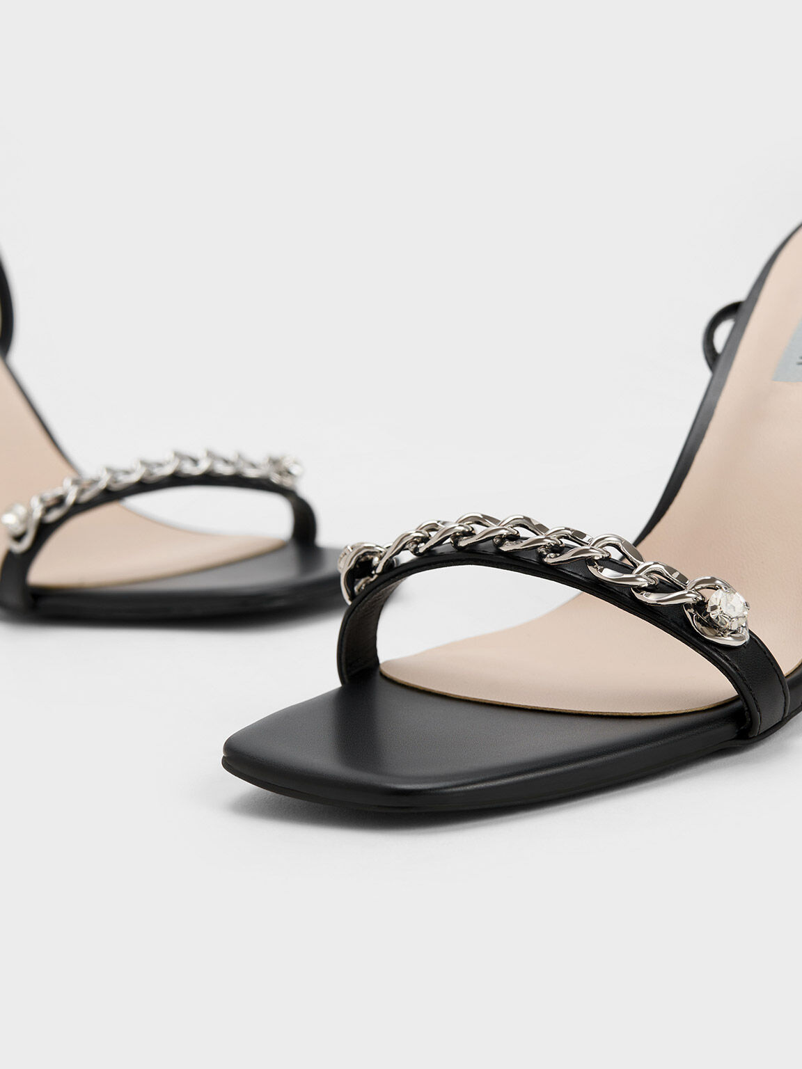 Giày sandals cao gót Chain-Embellished Ankle Strap, Đen, hi-res