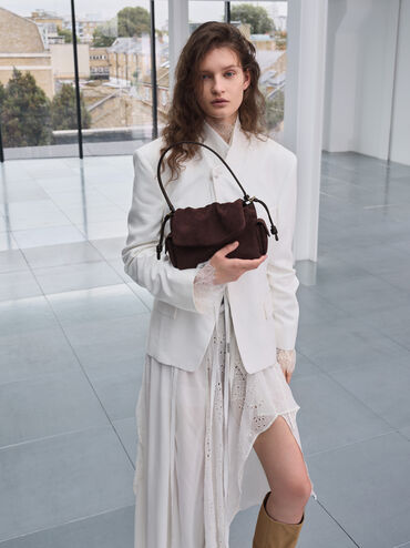 Túi xách phom chữ nhật Khai Recycled Suede, Nâu sẫm, hi-res