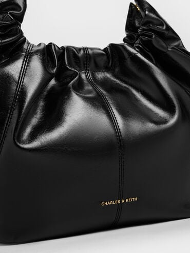 T&uacute;i đeo vai Ciara Ruched, Đen, hi-res