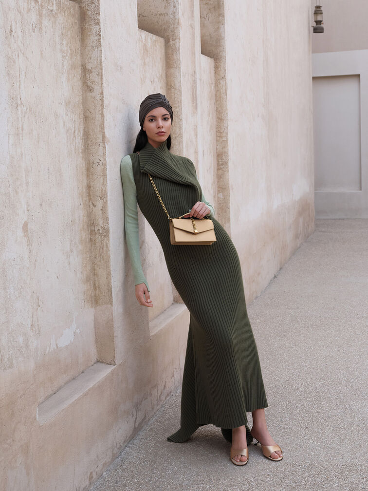 T&uacute;i x&aacute;ch phom chữ nhật Taisia Satin, Rượu vang, hi-res