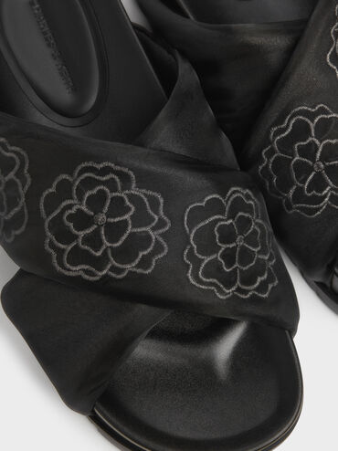 D&eacute;p quai ch&eacute;o Satin Embroidered-Flower, Đen họa tiết, hi-res