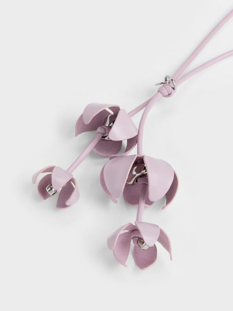 M&oacute;c kho&aacute; treo t&uacute;i Augustine Flower, Glycine, hi-res