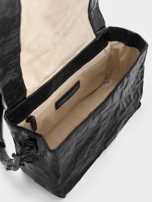 Túi đeo chéo phom chữ nhật Matina Crinkle-Effect, Jet Black, hi-res