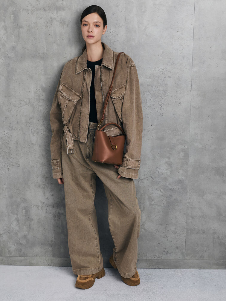 Túi đeo vai phom chữ nhật Gabine Leather, Chocolate, hi-res