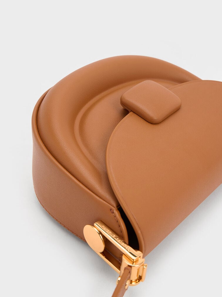 Túi xách phom nửa hình tròn Koa Half-Moon Saddle, Chocolate, hi-res