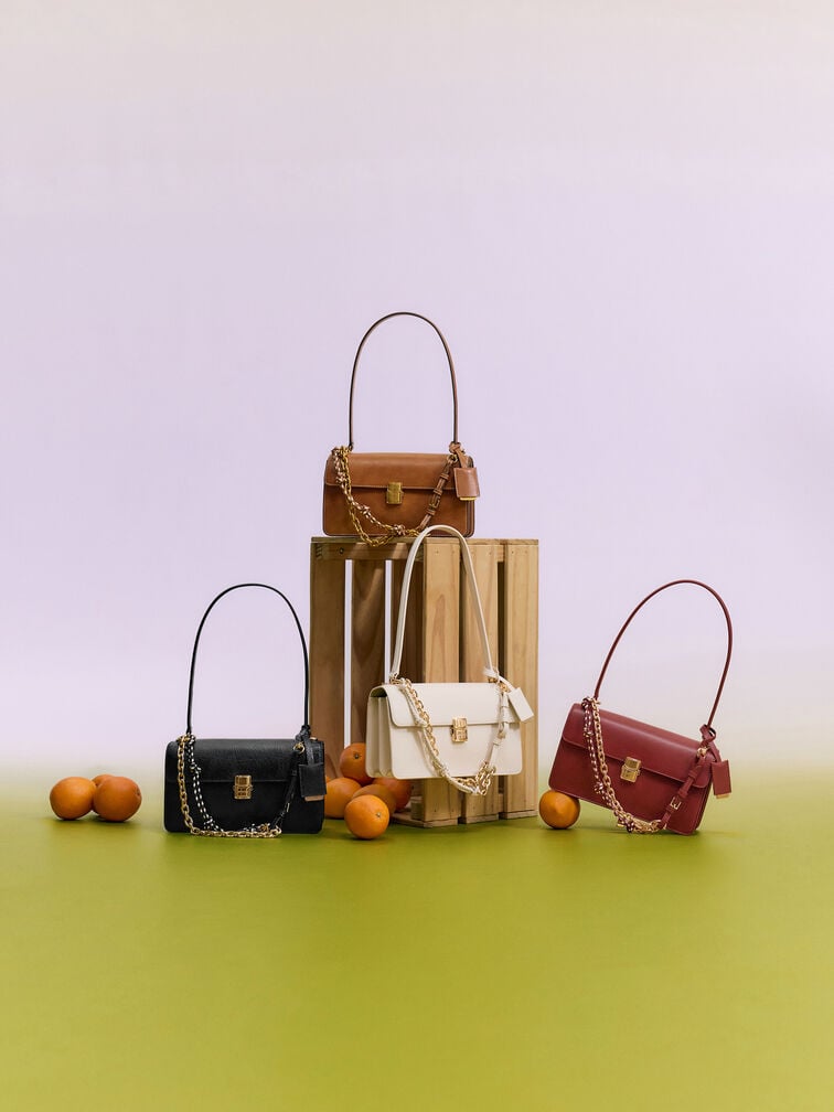 T&uacute;i đeo vai phom chữ nhật Acelynn, Đen, hi-res