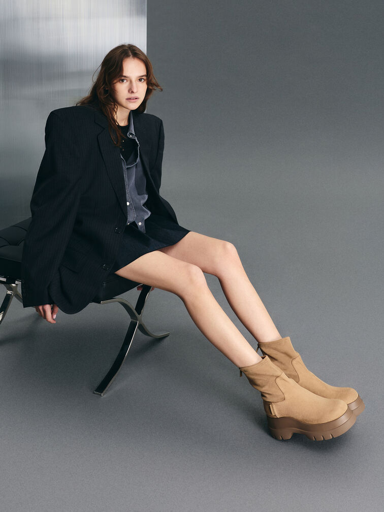 Leoi Faux Suede Back-Zip Chunky Ankle Boots, Camel, hi-res