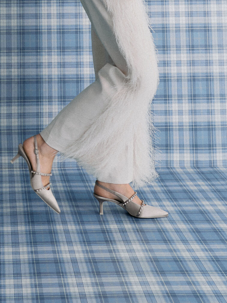 Gi&agrave;y cao g&oacute;t mũi nhọn Satin Crystal-Embellished Mary Jane, X&aacute;m nhạt, hi-res