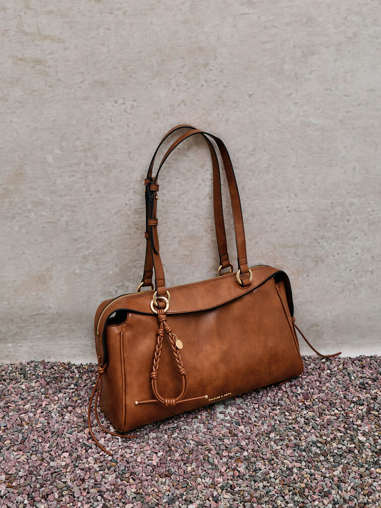 T&uacute;i đeo vai h&igrave;nh thang Haylen Braided-Charm, Distressed Tan, hi-res