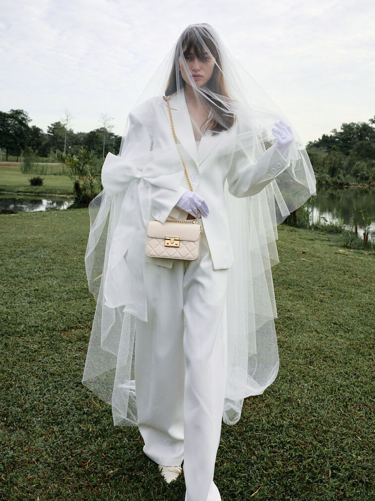 T&uacute;i đeo ch&eacute;o Alva Quilted, Kem, hi-res