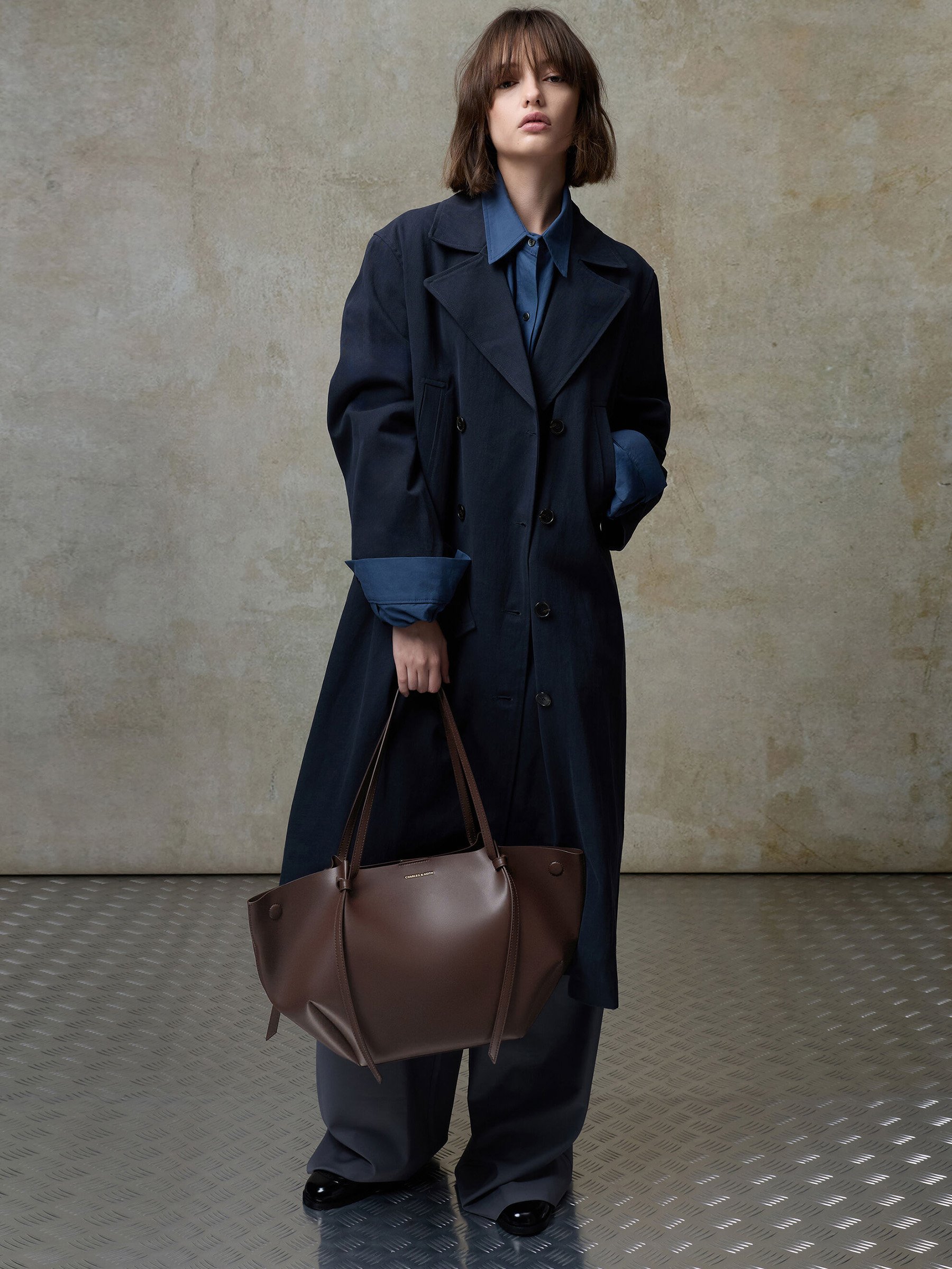 Black Donna Crinkle-Effect Tote Bag - CHARLES & KEITH