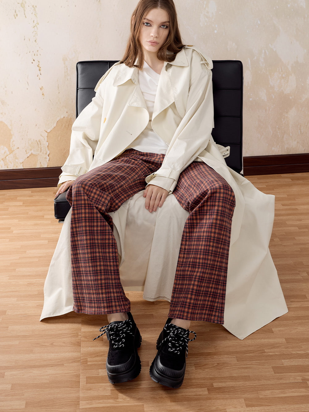 Women’s Darra Faux Suede Ridged-Sole Platform sneakers in black textured - CHARLES & KEITH