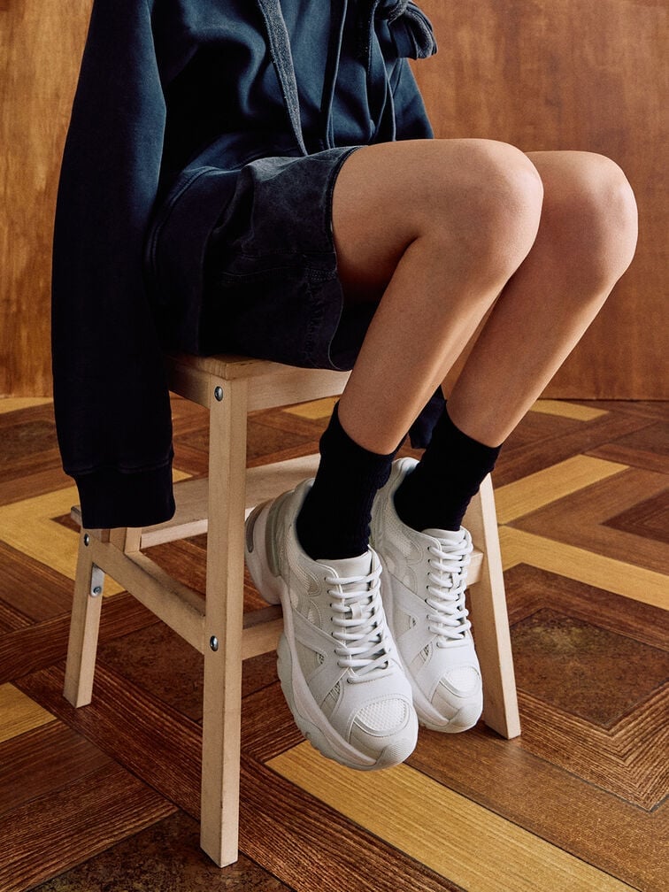 Caring for your white sneakers will help keep them pristine. 