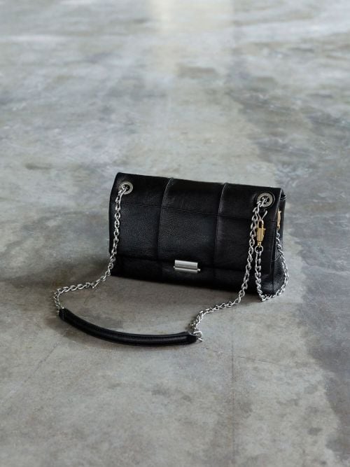 shoulderbags