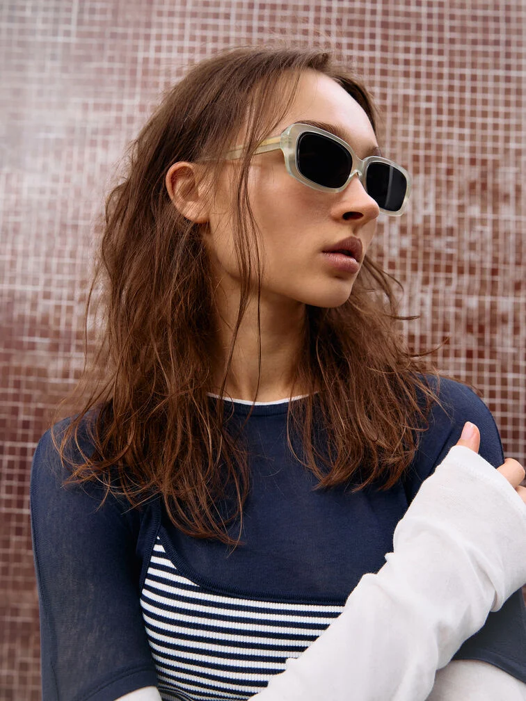  Sunglasses and UV-protection sleeves are a race-day essential