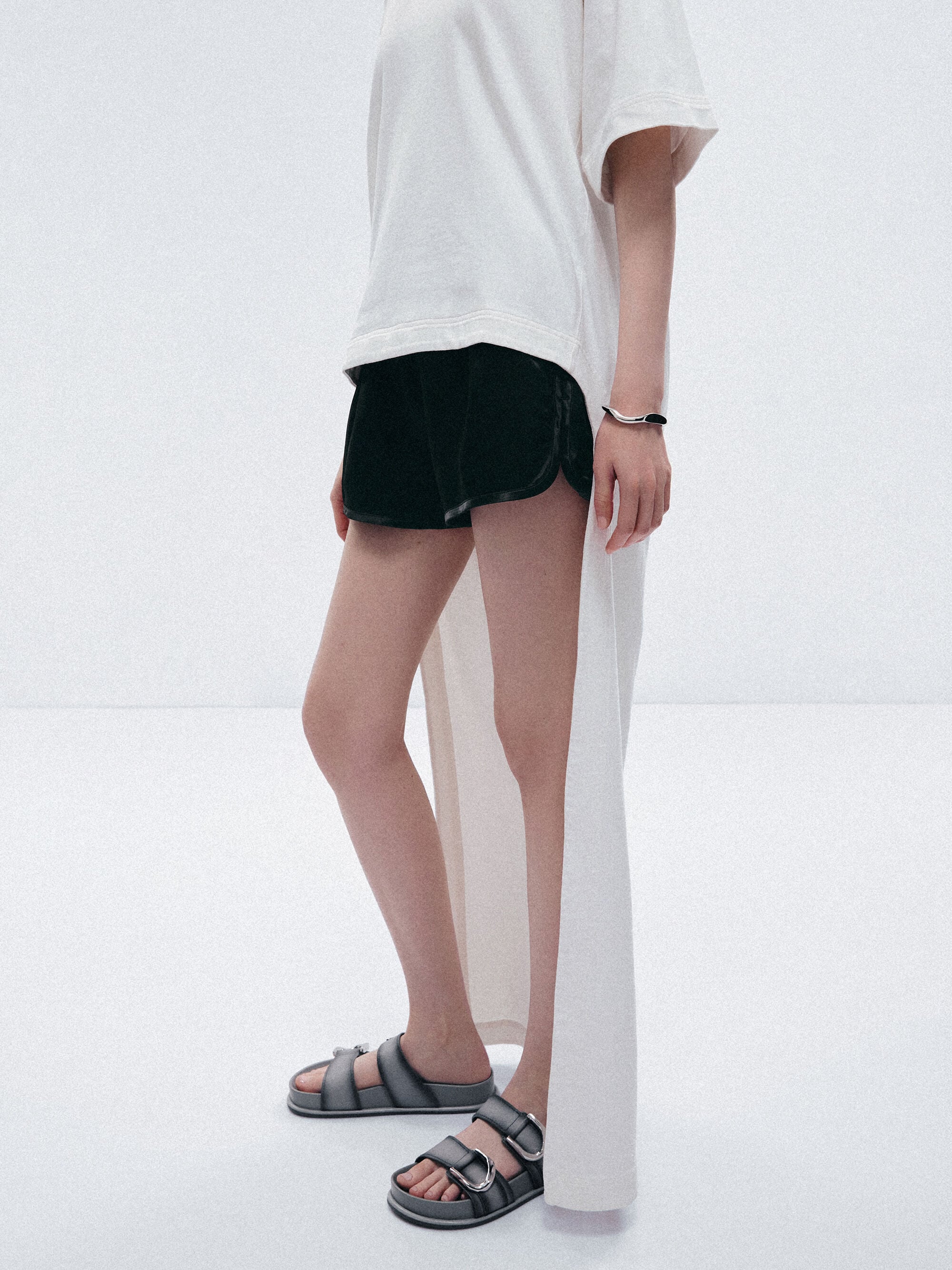Women's Black Voyager Leather Belted Trapeze Tote Bag - CHARLES & KEITH
