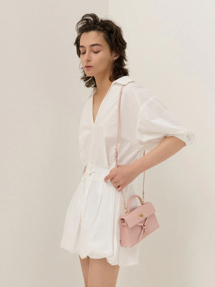 A light-coloured, all-white outfit will keep you cool and comfortable.