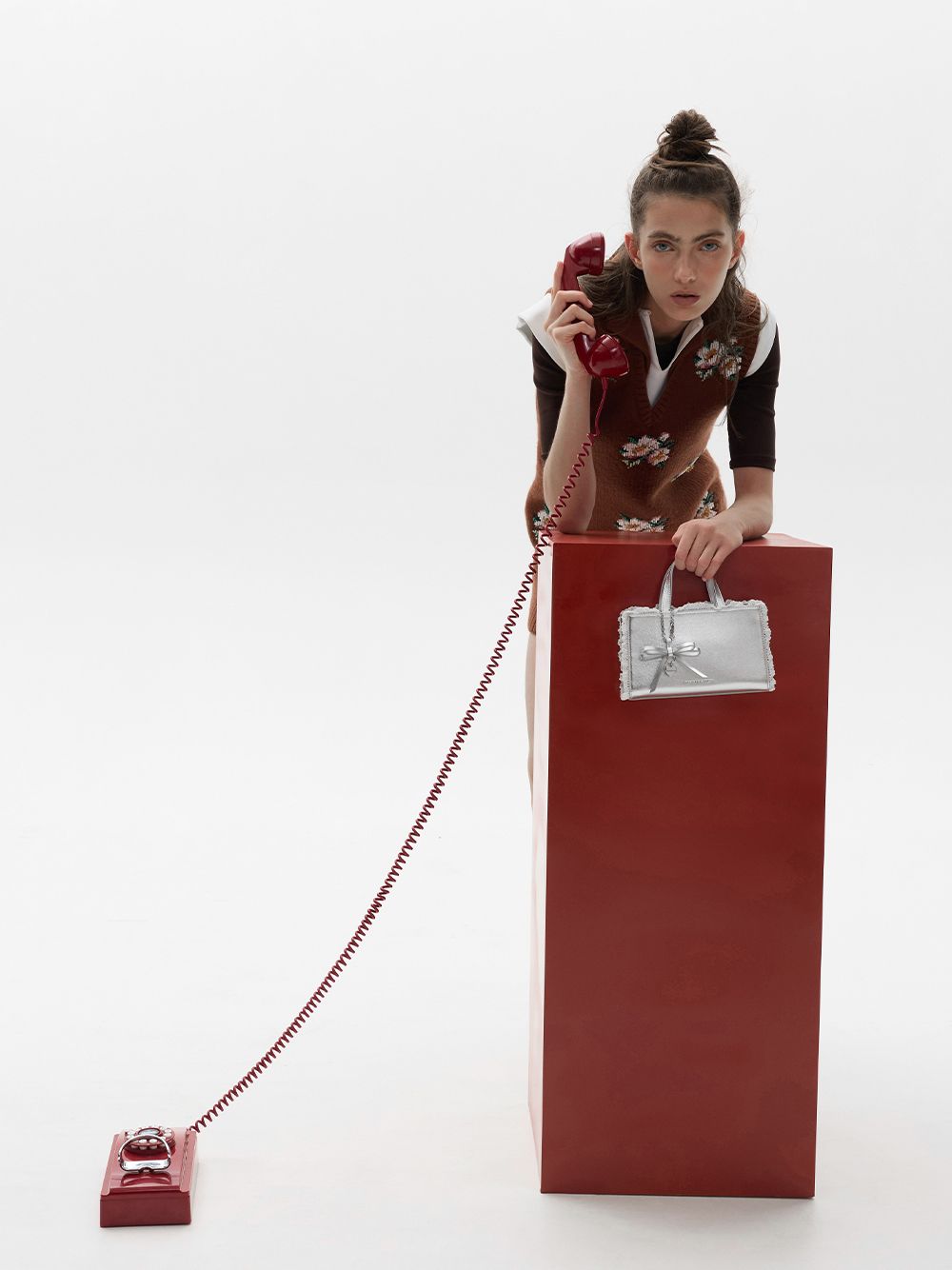 Women’s silver Raina satin metallic lace-trim bow-heart tote bag - CHARLES & KEITH