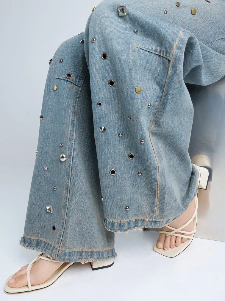 Stable, sensible and comfortable block heels are a natural match for casual outfits.