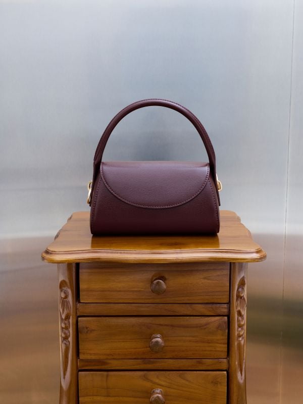 Black Donna Crinkle-Effect Tote Bag - CHARLES & KEITH