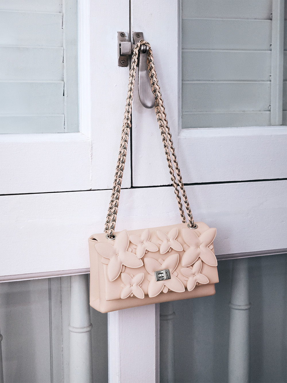 Women’s soft pink flower chain shoulder bag - CHARLES & KEITH