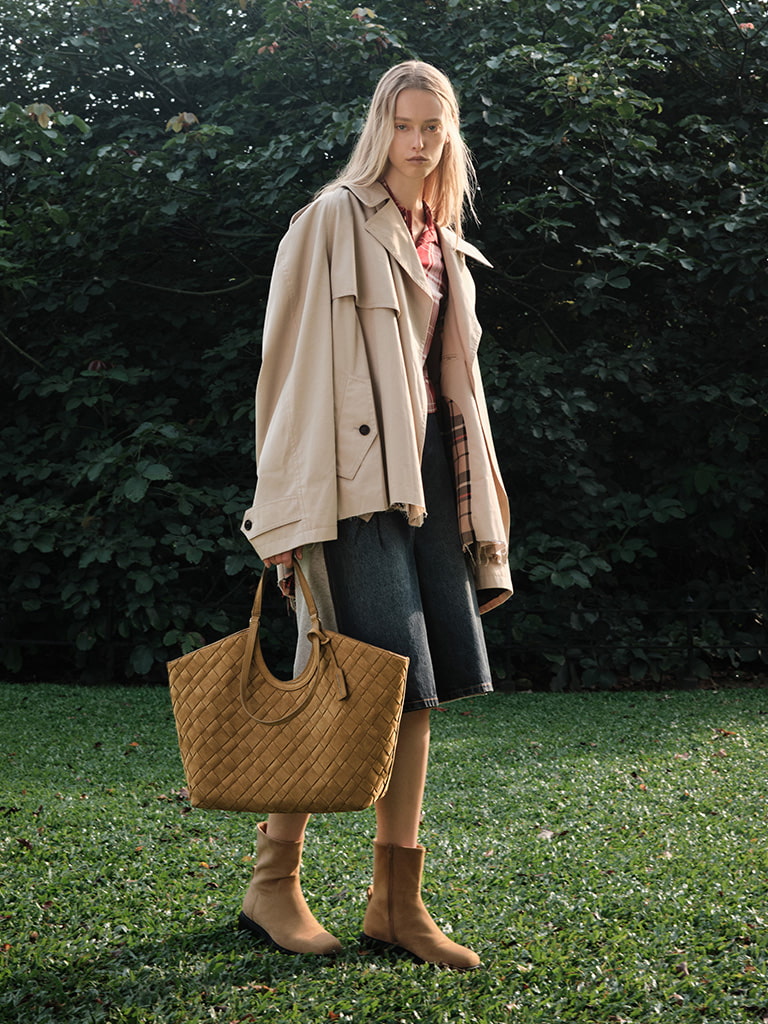 Women's Ivette Recycled Suede Woven Tote Bag in sahara sand — CHARLES & KEITH